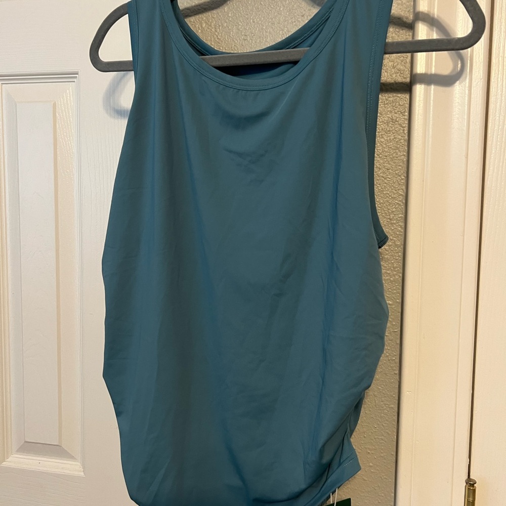 HALARA Round Neck Racerback Ruched Yoga Tank Top - Picture 4 of 7